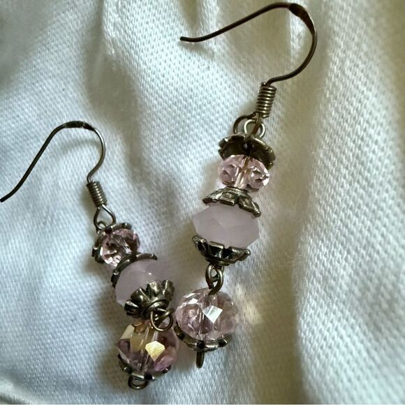 VINTAGE-INSPIRED DANGLE EARRINGS – STERLING HOOKS & PINK FACETED BEADS - Picture 13 of 17